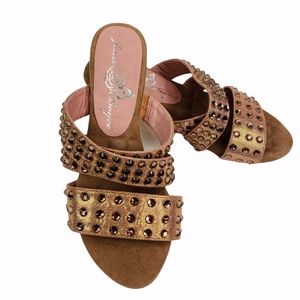 Joan Boyce Womens Sz 5.5 Wedge Heel Sandal